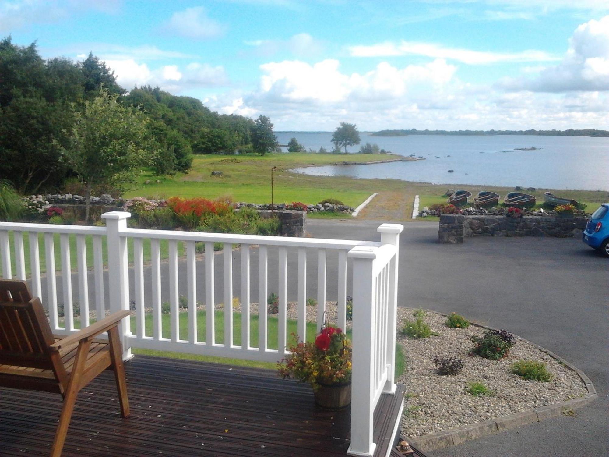 The Waterfront House Country Home Oughterard Exteriör bild